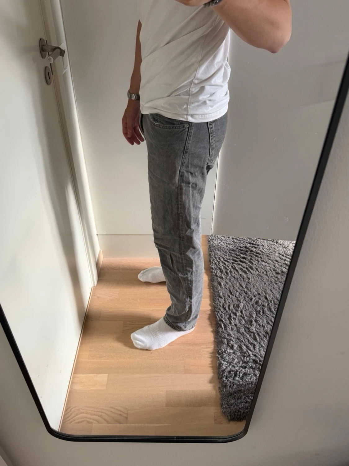 Grå raka jeans från H&M - 1