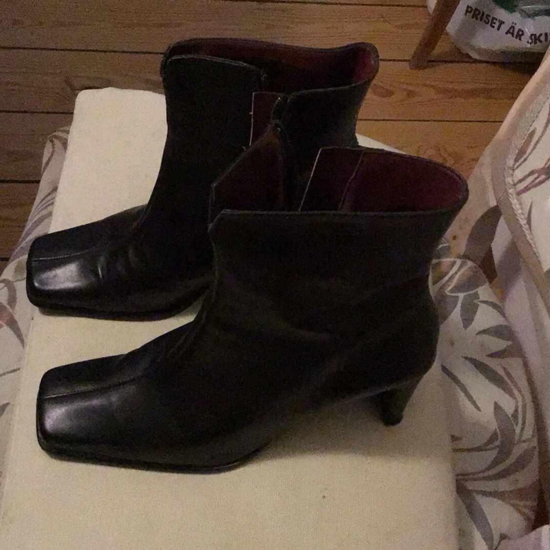 Svarta skinnstövletter med klack 7cm - 4