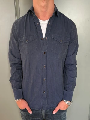 Blå Overshirt - Storlek: S | Skick: 10/10 | Nypris: ca 1500kr