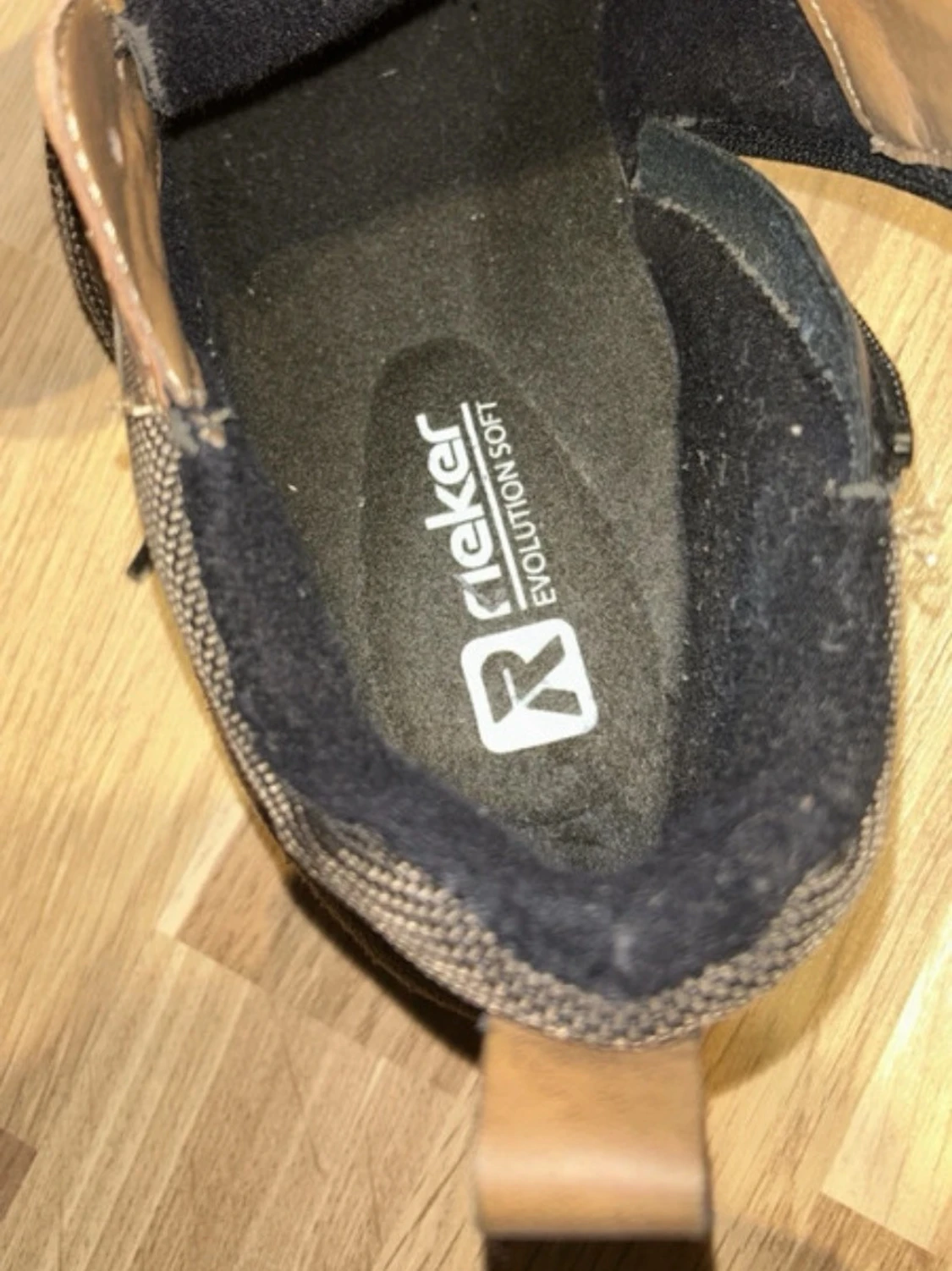Bruna sneakers från Rieker - 1