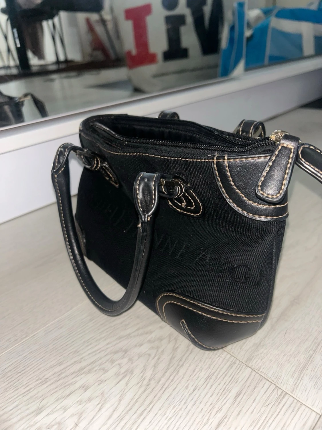 Svart handväska från Calvin Klein