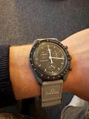 Omega - Lite schysstare klocka bra skick skriv om info 