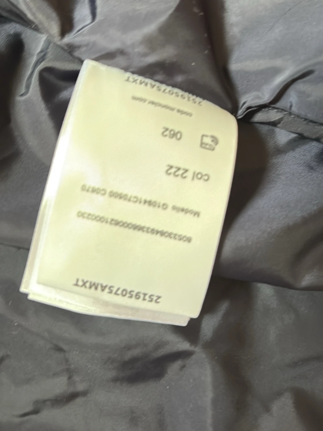 Marinblå vindjacka från Moncler - 3