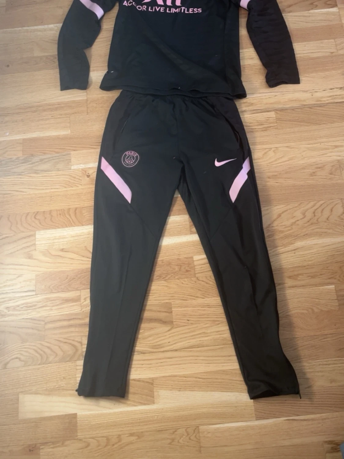 Svart PSG träningsset från Nike