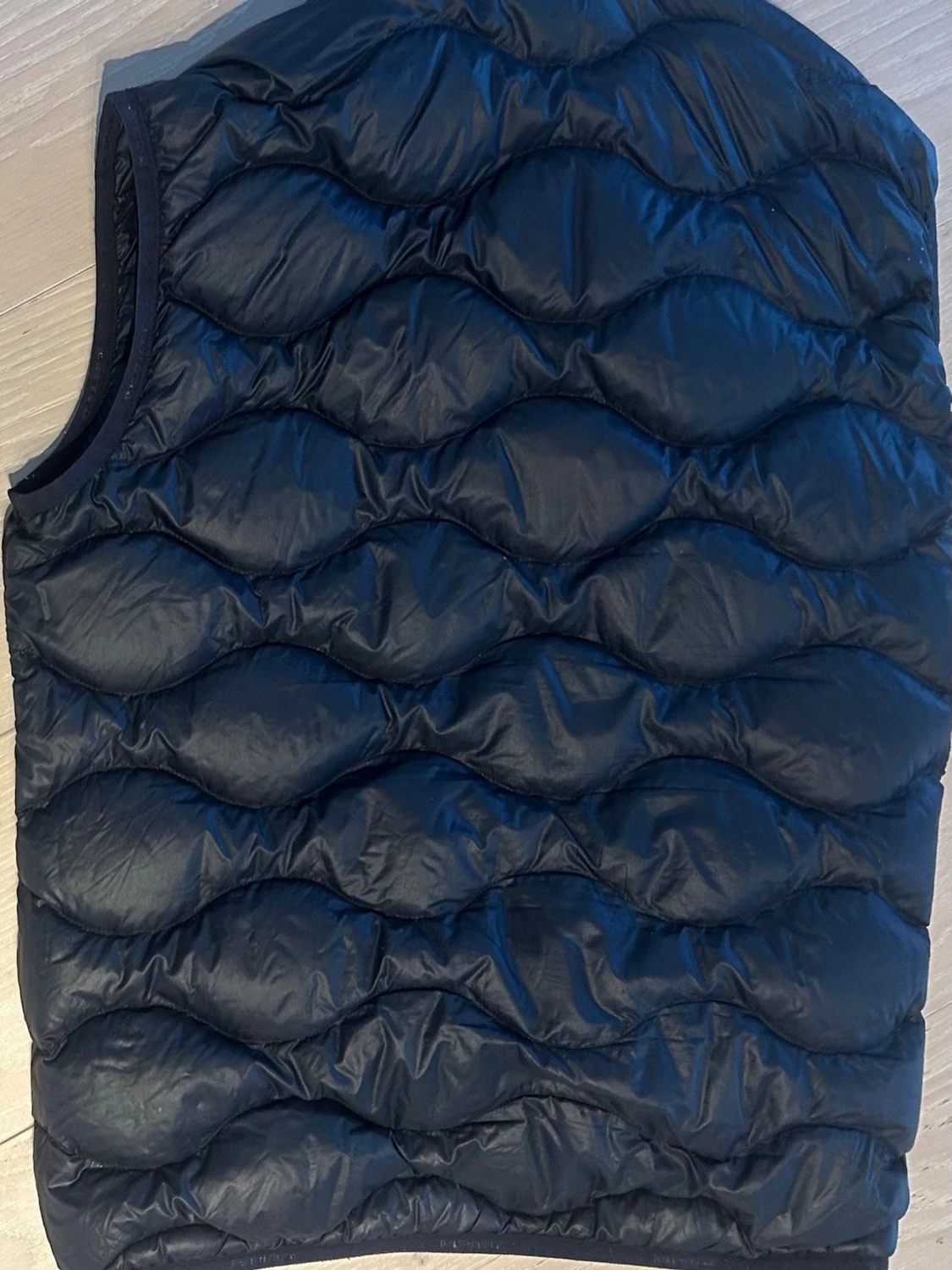 Svart dunväst från Peak Performance - 2