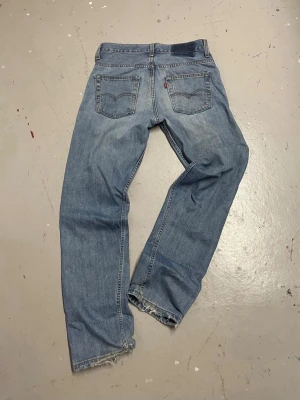 Vintage Levi's jeans - W 30 L 32, Sitter lite luftigt