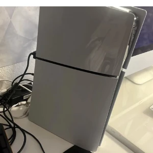 SÖKER!!!! Ps5 - Söker ps5 för 2000kr-3500kr eller byte mot något i min profil 