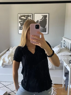 Svart blus - Super fin blus ifrån JDY 🤍