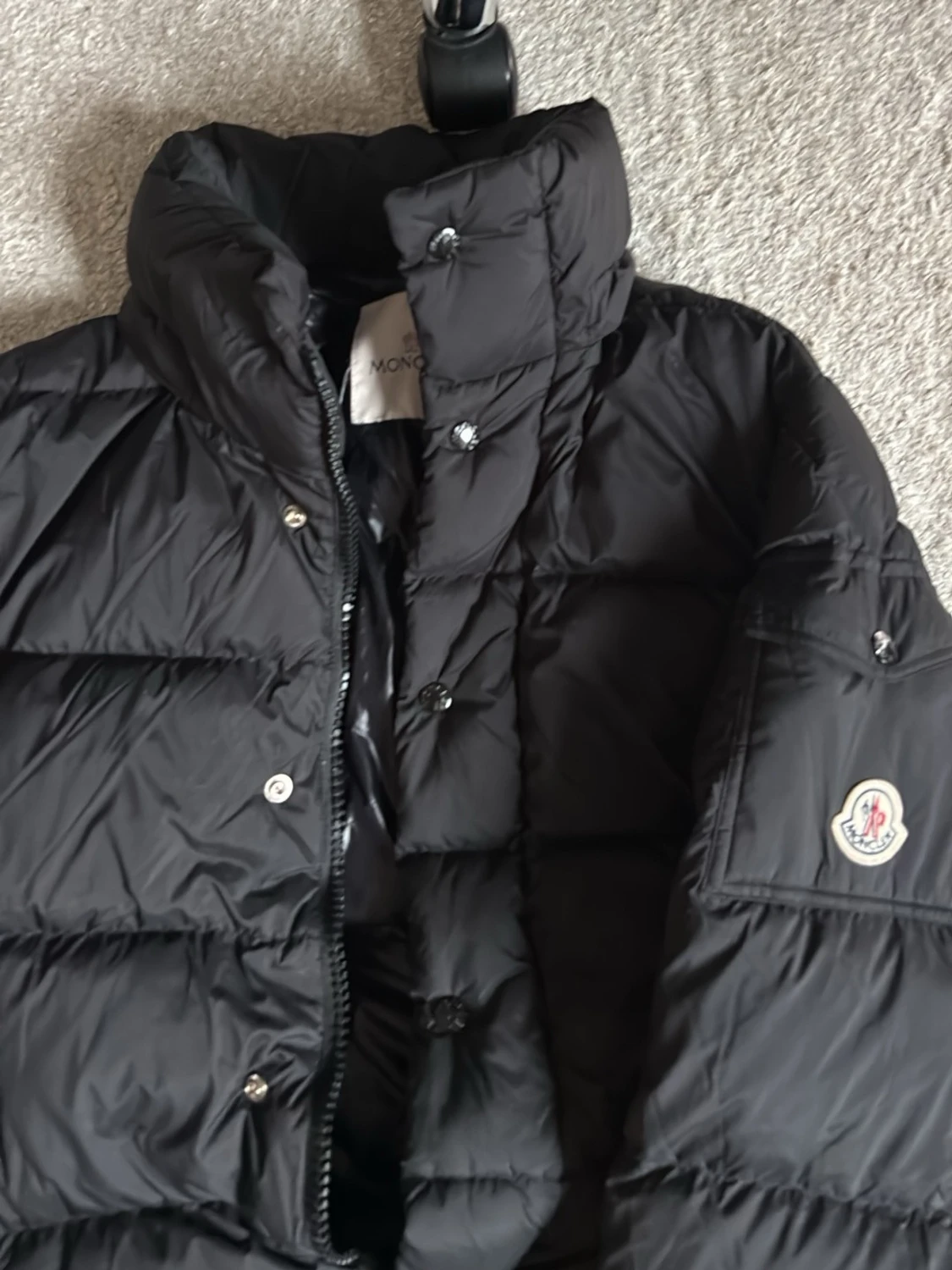 Svart lång dunjacka från Moncler - 1