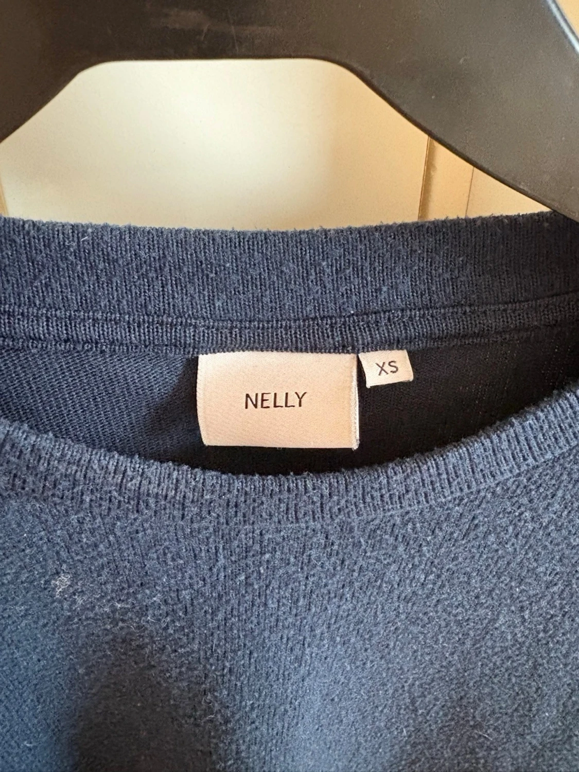 Mörkblå tröja från Nelly - 1