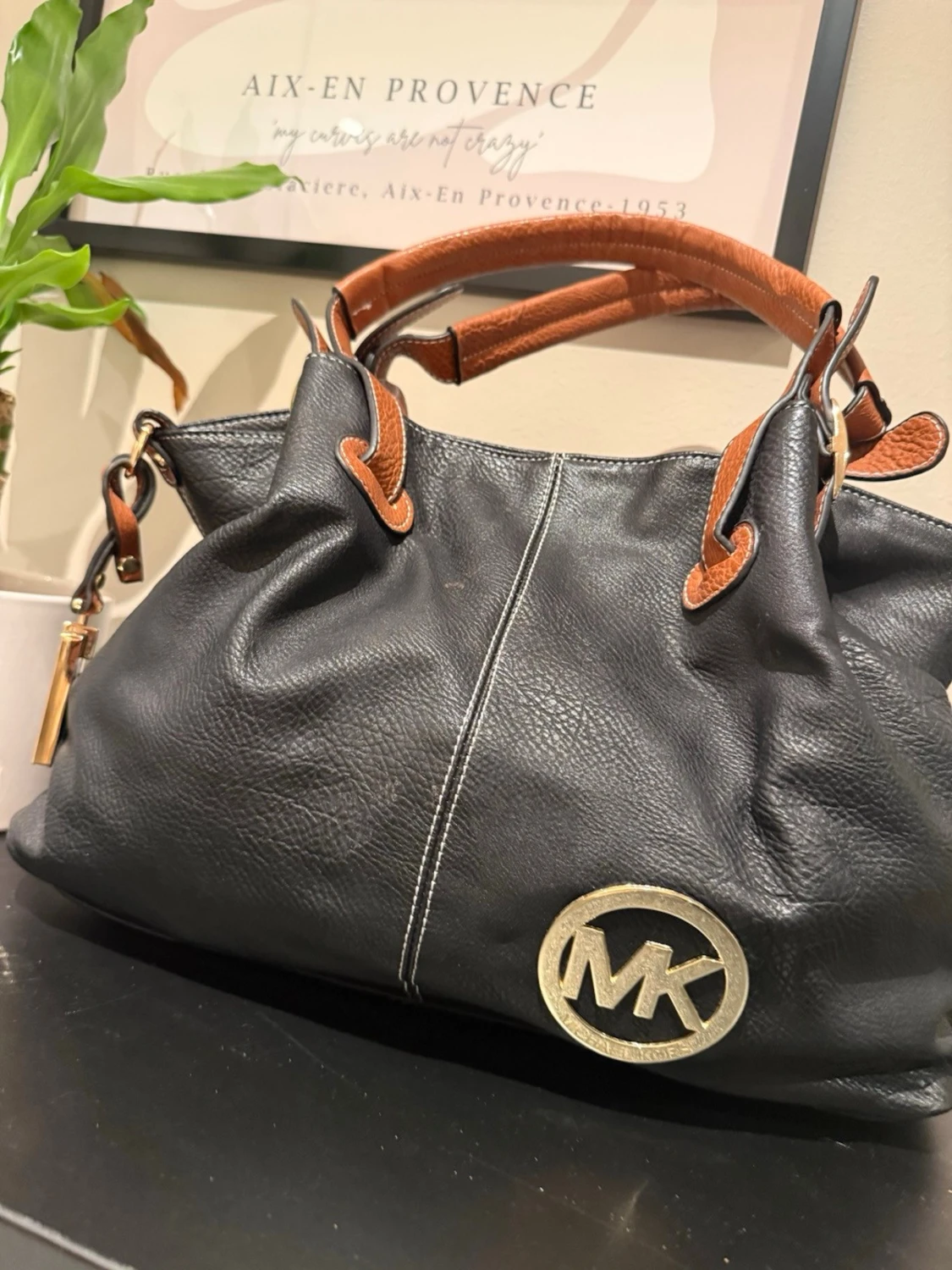 Svart handväska från Michael Kors - 1