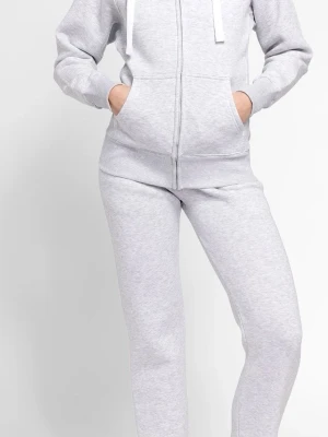 Russemerch sättet - Säljer hoodien och byxorna i russemerch sättet❤️❤️skicka för fler bilder❤️❤️tröjan sälj för 749 kr och byxorna för 499 kr på russemerch hemsida ❤️❤️ kan sälja dem var för sig 