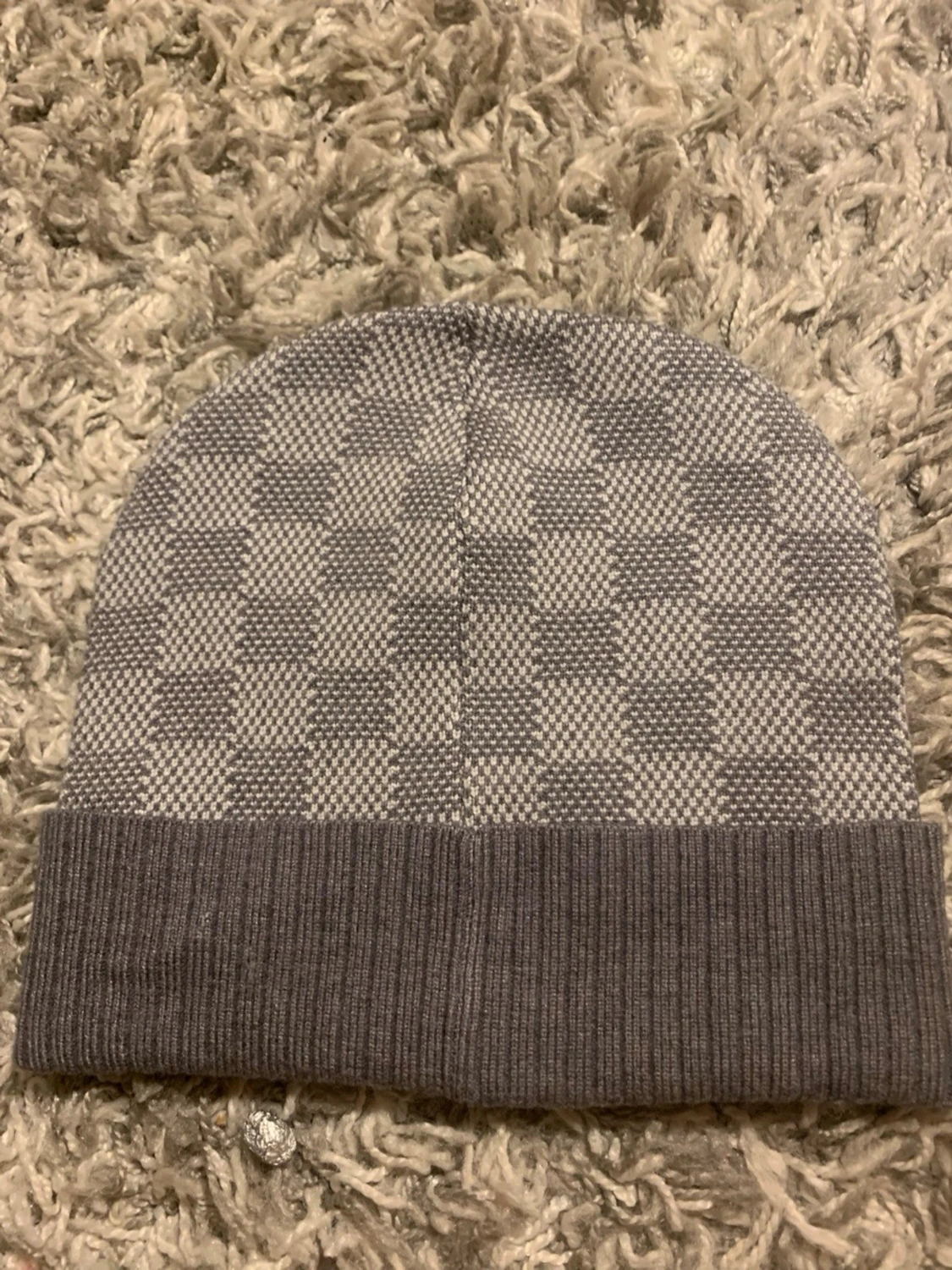 Grå rutmönstrad mössa med patch - 2