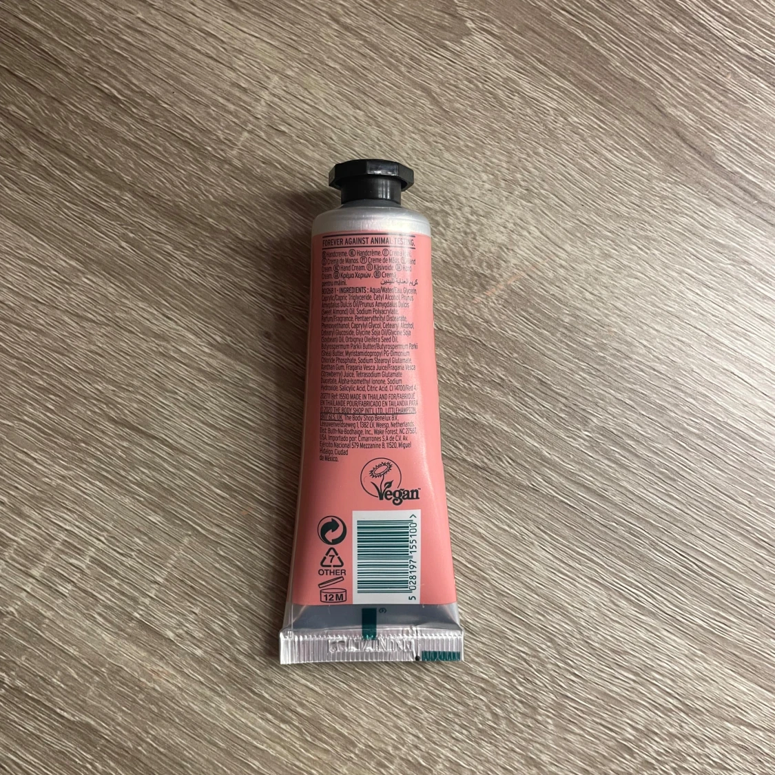 Handkräm Strawberry från The Body Shop - 90