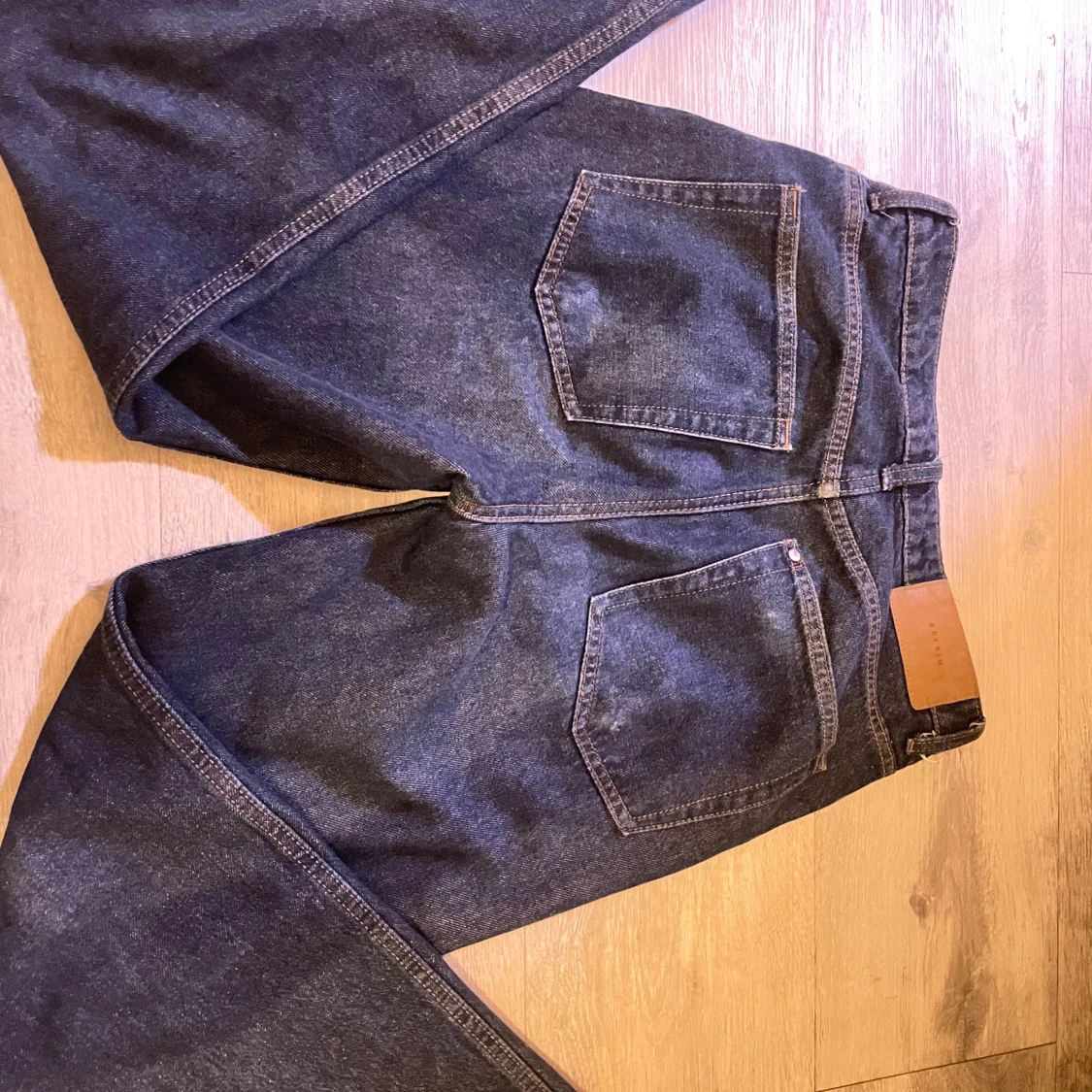 Mörkblå jeans från HM - 91