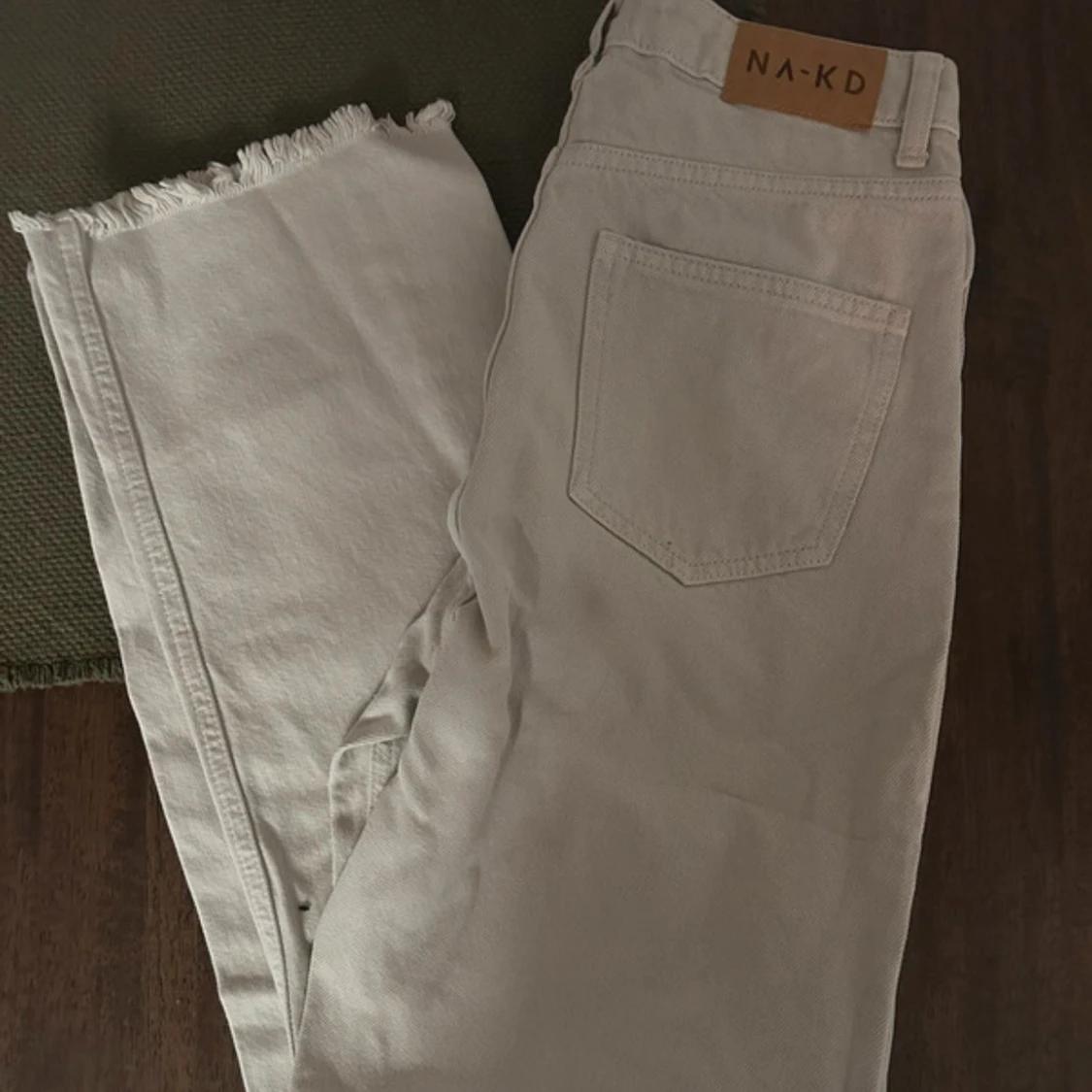 Ljusa pastellfärgade jeans