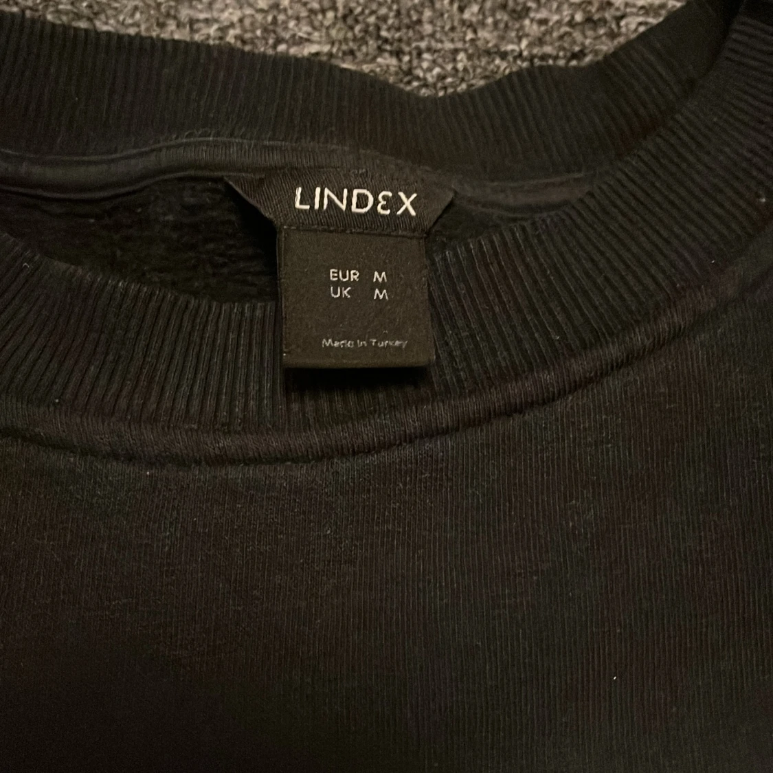 Svart sweatshirt med New York-tryck - 4