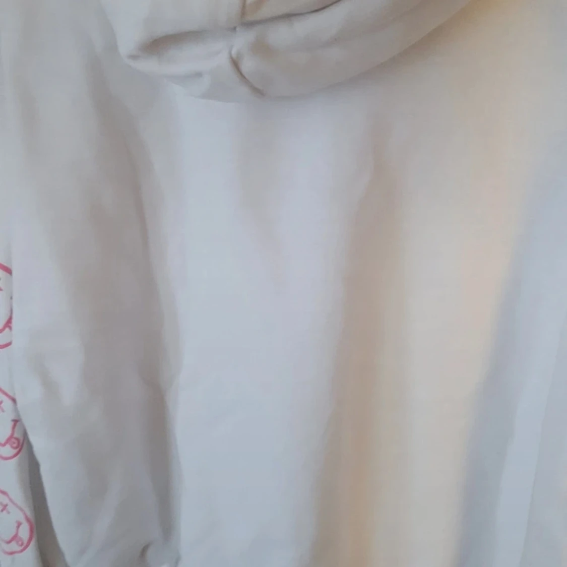 Vit Nirvana hoodie med rosa tryck - 3