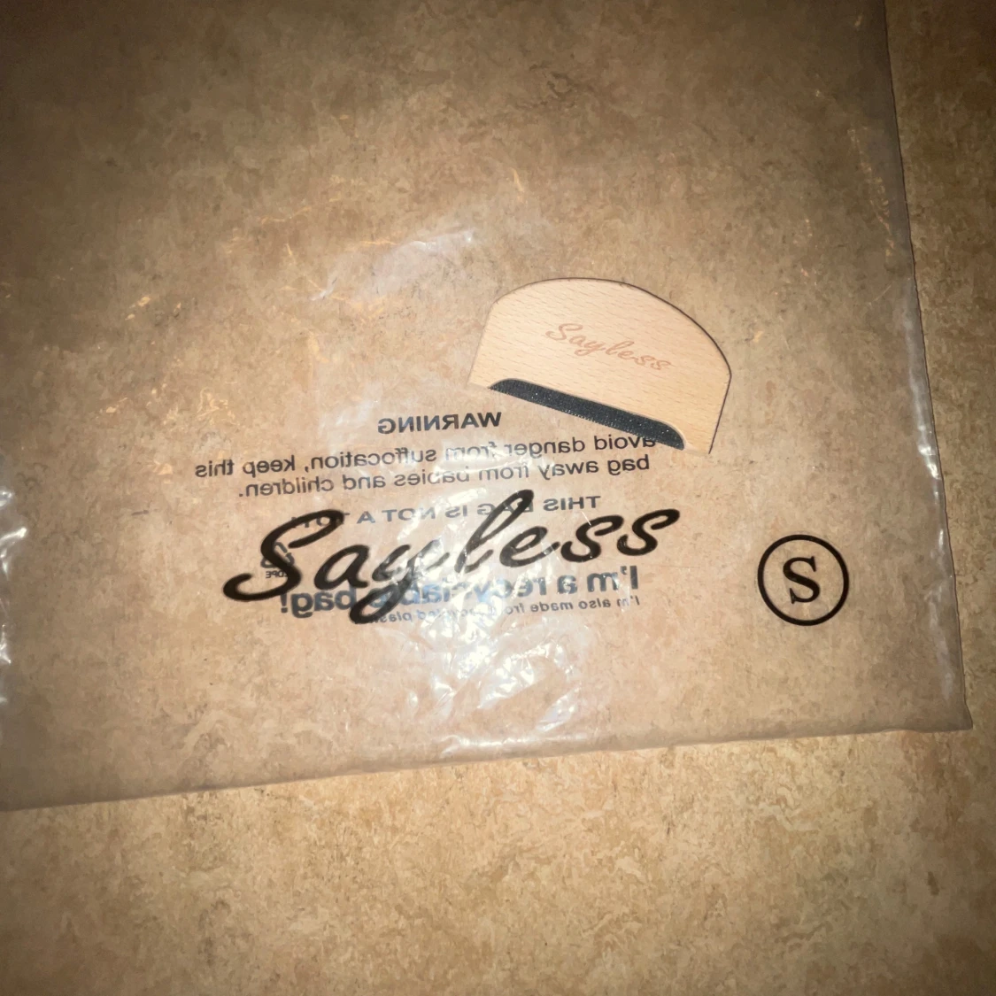 Grå kashmir hoodie från Sayless - 4