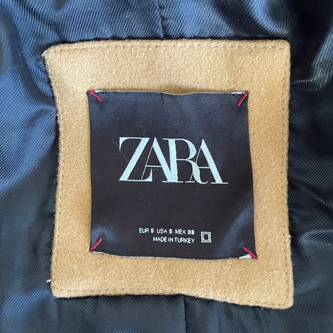 Beige kappa från Zara - 3