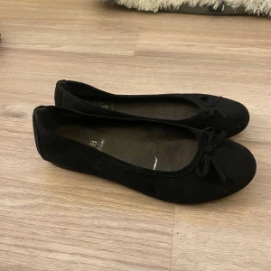 Ballerina skor - Jätte fina och sköna ballerina skor💞 stl 38 Använda 1 gång