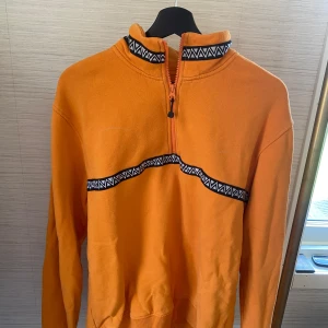 Stussy tröja - Stussy halfzip Medium  Ordinariepris 1199kr 