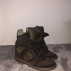 Isabel marant skor  - Skit snygga marant skor i brun st 38