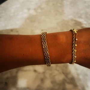 Armband 18k guldpläterad - 18k guldpläterad Rostfritt stål Oanvänd