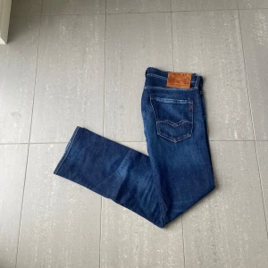 Replay Jeans  - Säljer nu dessa blå replay jeans, skriv för fler bilder/frågor🙌🏼