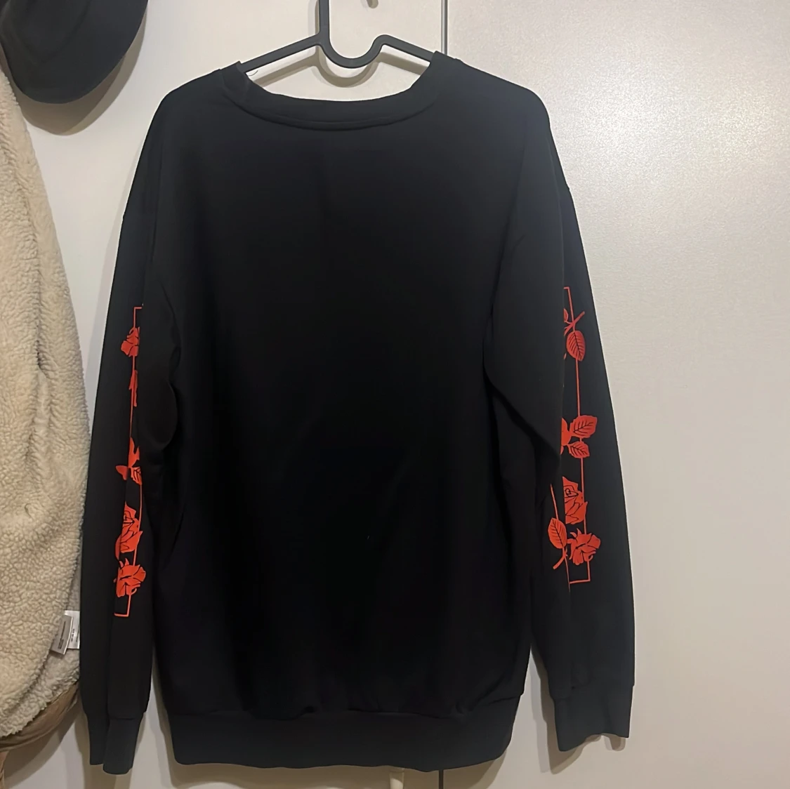 Tröja med rosor 🌹  - 90