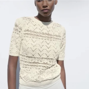 Tshirt - Supercool tshirt från zara! 😍