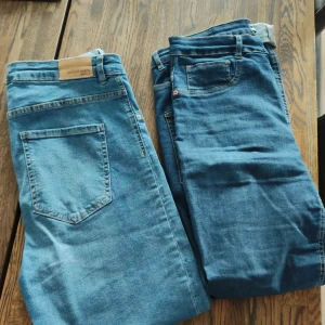 Molly jeans  - Molly jeans i stl xl och xxl En ljus och en mörk.