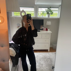 Blus - Så fin blus, använd 1 gång