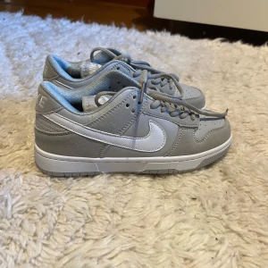 Snygga sneakers  - Jätte snygga sneakers. Aldrig använda 🙅‍♀️❤️ för män och kvinnor (skriv innan ni köper)