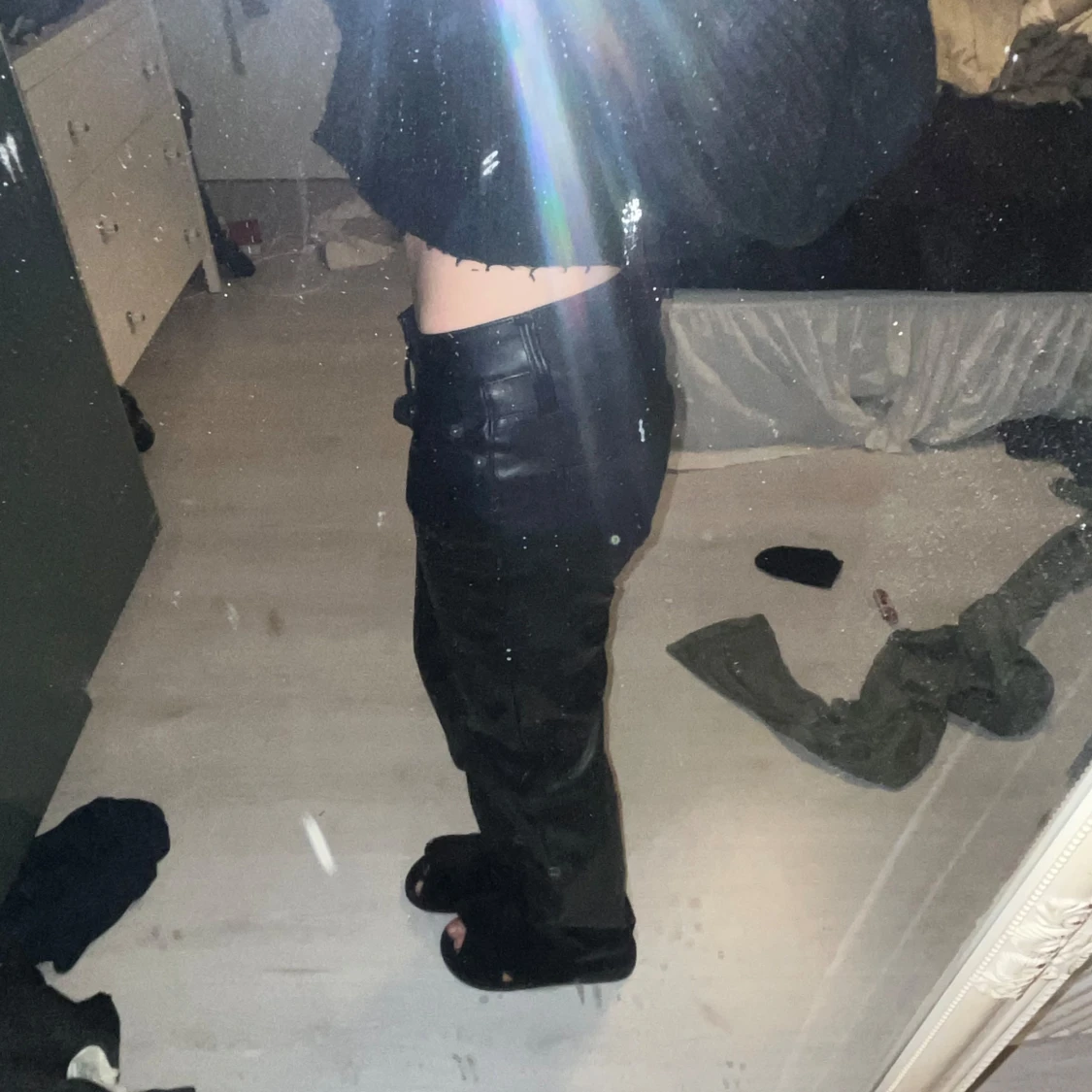 Svarta skinnbyxor - 91