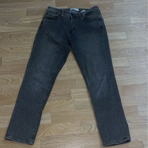 Jeans - 30/30 Knappt använda