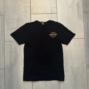 Brödernas T-shitt - Tshirt med Brödernas logga.
