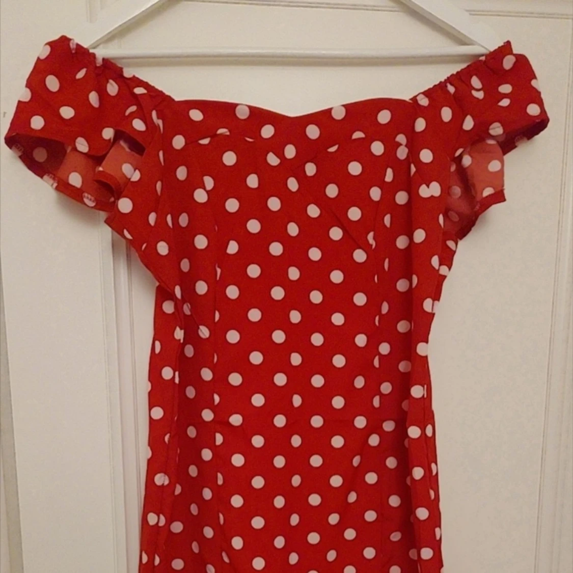 Prickig off sholders klänning  - 3