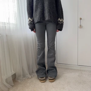 Byxor - Så snygga kostymbyxor från Hunkydory i storlek M. 34cm över midjan och 86cm i innerbenet🩷🩷