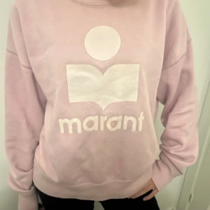 Isabel marant tröja  - säljer den här superfina marant tröjan som ej kommer till användning. Köpt för 3600 och säljer för 2000 pris kan diskuteras🩷
