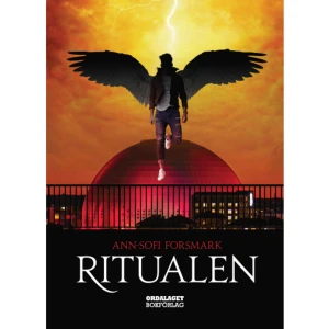 Ritualen (inbunden) - "Välskriven och spännande... Kuslig och dramatisk. Betyg 4 av 5"BTJ, Nils Ahnland "Ritualen" är en riktigt spännande ungdomsroman. Den involverar allt som hör ungdomen till - kompisrelationer, skolarbete såväl som komplicerade familjesituationer, samtidigt som det övernaturliga vävs in på ett bra sätt. Jag gillade Hilde och hennes speciella gåvor... Boken var välskriven och historien kändes realistisk och väl bearbetad... Vi får också till oss lite historia om Stockholm, vilket gjorde det lilla extra till historien. Boken får /5."Nina Hansson Hilde börjar nian och ser fram emot kursen i dokumentärfotografering. Men när Hilde och hennes kurskamrat utforskar stadens "mellanrum" möter de mörka historier om epidemier, fattigdom och död. En kall nyårsnatt för sexton år sedan hittades en pojke mördad och stympad under en bro vid Skanstull i Stockholm. Vem var han? När Hilde upptäcker fler dödsoffer, både i nutid och i det förflutna, anar hon ett fasansfullt mönster som spänner långt över tid och rum. Hilde tvingas använda sina speciella förmågor och söka nya allianser. Vad är en människa redo att offra för att få leva? Boken berör flera teman: det övernaturliga, jakten på evigt liv, sanning och lögn, kamratskap och svek. Dessutom väver Ann-Sofi Forsmark in en hel del historia. Ritualen är en övernaturlig spänningsroman för unga. Tredje fristående delen i sviten om Hilde Stridh och hennes förmågor.ANN-SOFI FORSMARK har tidigare gett ut Sakramentet och Förbannelsen i serien om Hilde Stridh. Till vardags jobbar hon på Stadsarkivet i Stockholm. "Ann-Sofi Forsmark växlar med lätthet mellan spänning, övernaturligheter och vardagliga bekymmer som tillhör tonårstiden, och det resulterar i en mångfasetterad berättelse som griper tag i läsaren från början och inte släpper taget förrän i slutet... Serien om Hilde Stridh är given för alla tonåringar som tycker om berättelser med inslag av övernaturligheter, där unika perspektiv belyses och det aldrig uppstår en tråkig stund. Tack vare lite flersidor än i den typiskaungdomsboken ges också fler karaktärer möjligheter att utvecklas, vilket skapar djup och väcker många tankar och känslor."tusensidor, Alexandra Andersson     Format Inbunden   Omfång 326 sidor   Språk Svenska   Förlag Ordalaget Bokförlag   Utgivningsdatum 2021-09-09   ISBN 9789174694222  