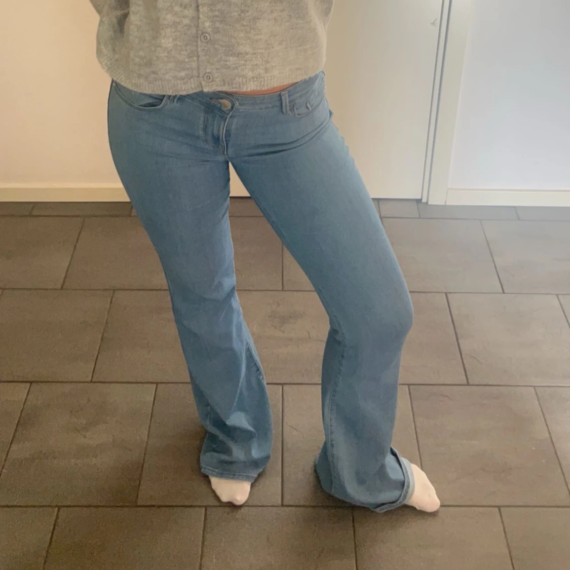 Blå bootcut jeans - 1
