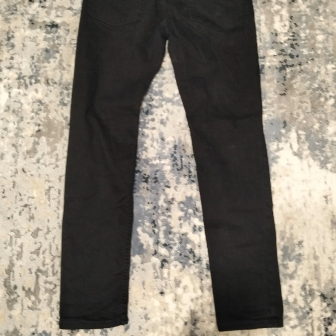 Svarta jeansbyxor - 1