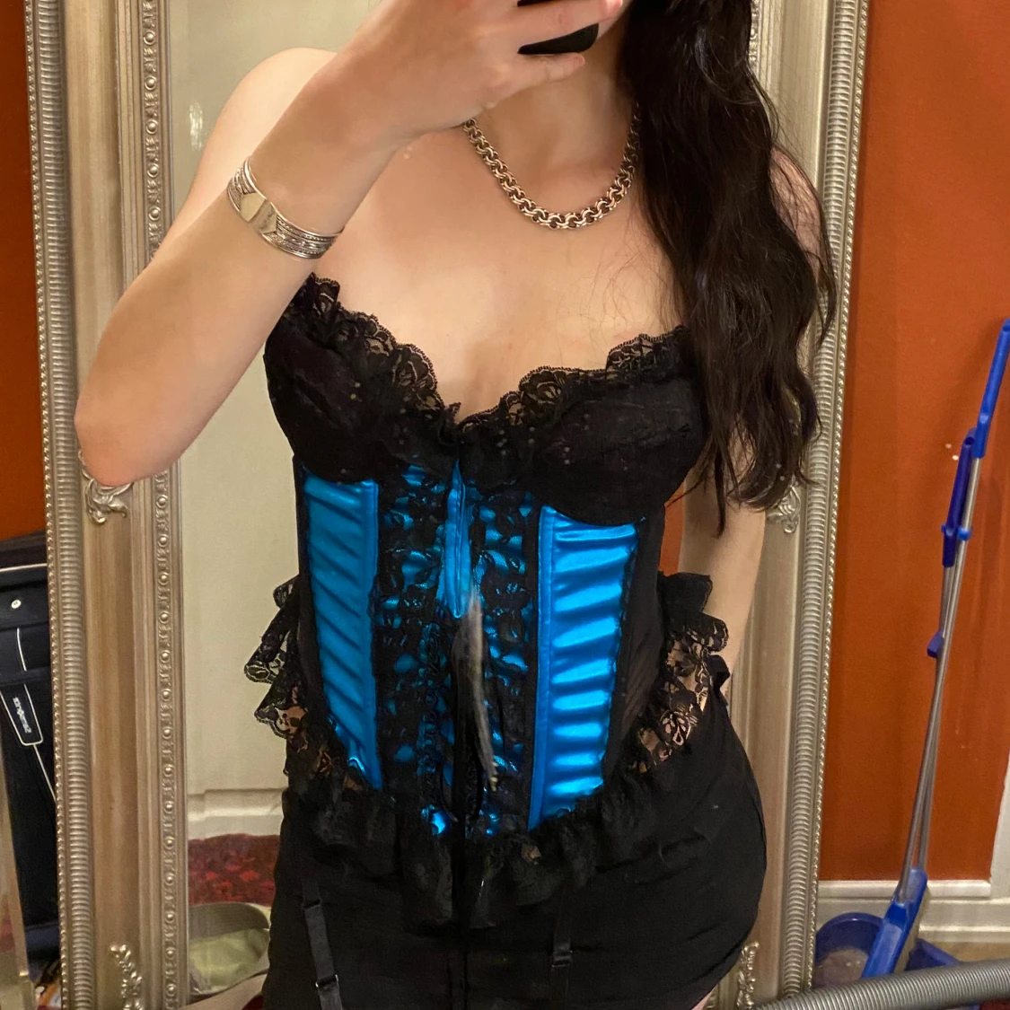 Svart och blå korsettop med spets - 1