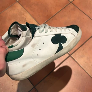 The Gallerist skor  - The Gallerist skor, använda ett fåtal gånger och därför i 10/10 skick. Nypris 1500kr Strl 43  Diskuterbart pris