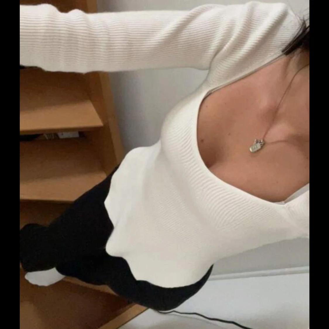 Söt urringad tröja 120:- (S)