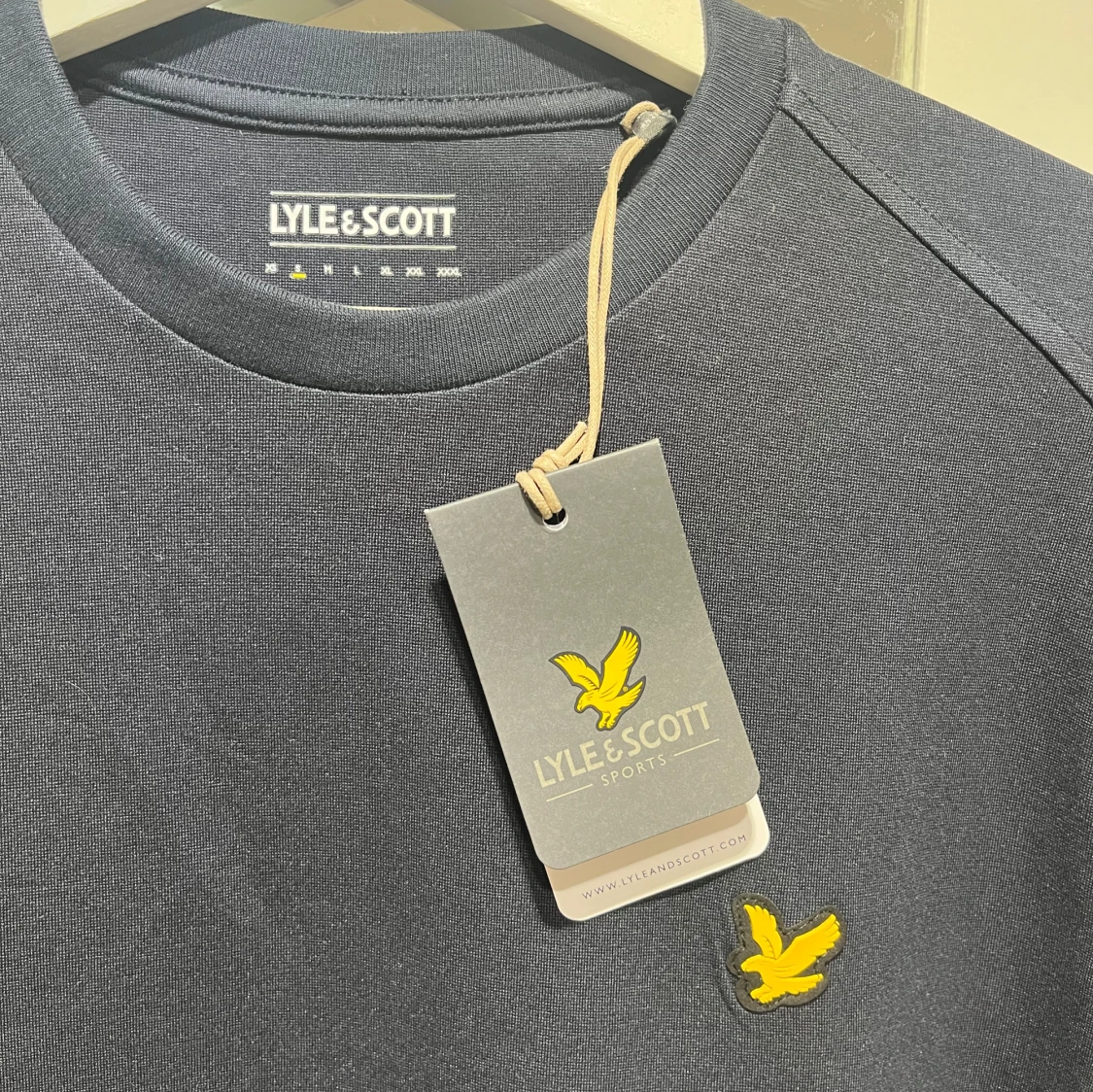Mörkblå tröja från Lyle & Scott - 90