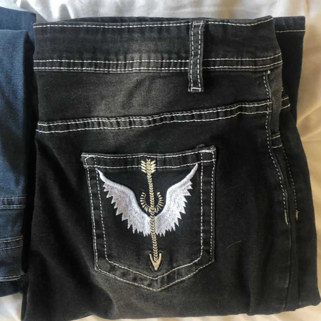 Två par boutcut jeans  - 90