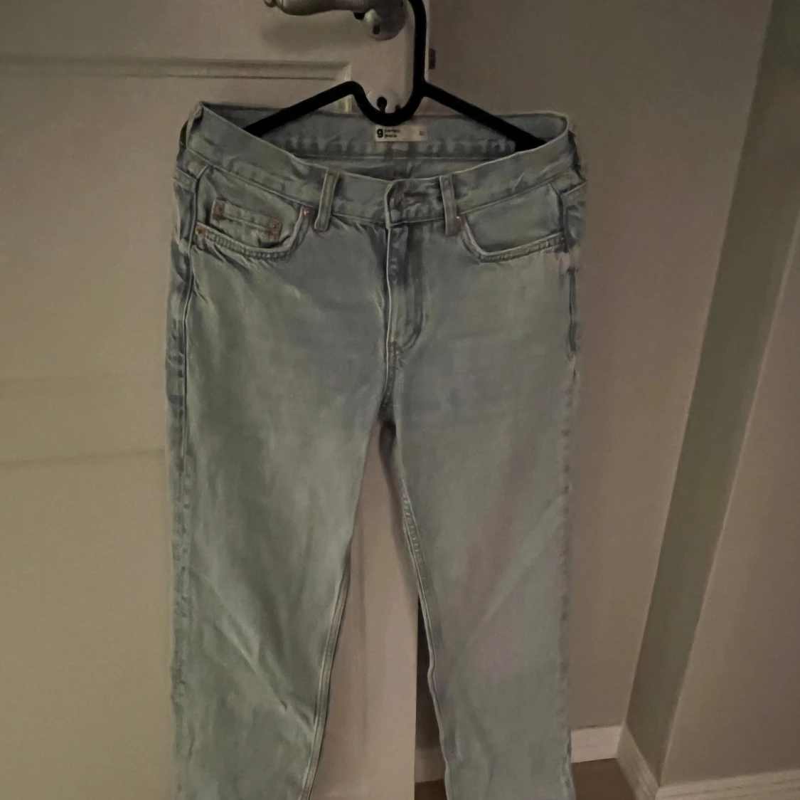 Low Waist Straight Jeans - 90