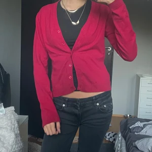 kofta - Jätte fin röd kofta❤️(pris kan diskuteras)